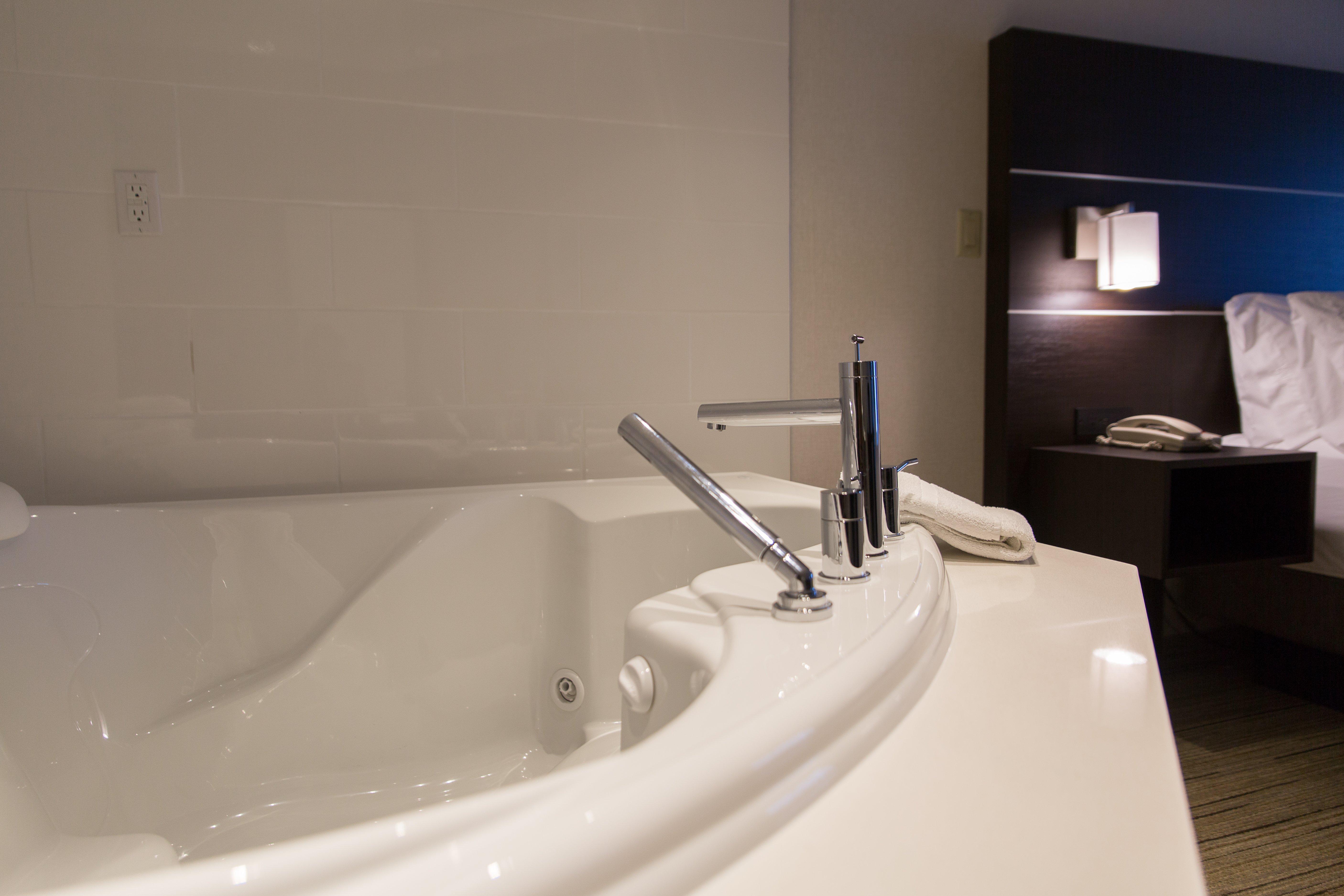 Holiday Inn Express Brampton By Ihg מראה חיצוני תמונה