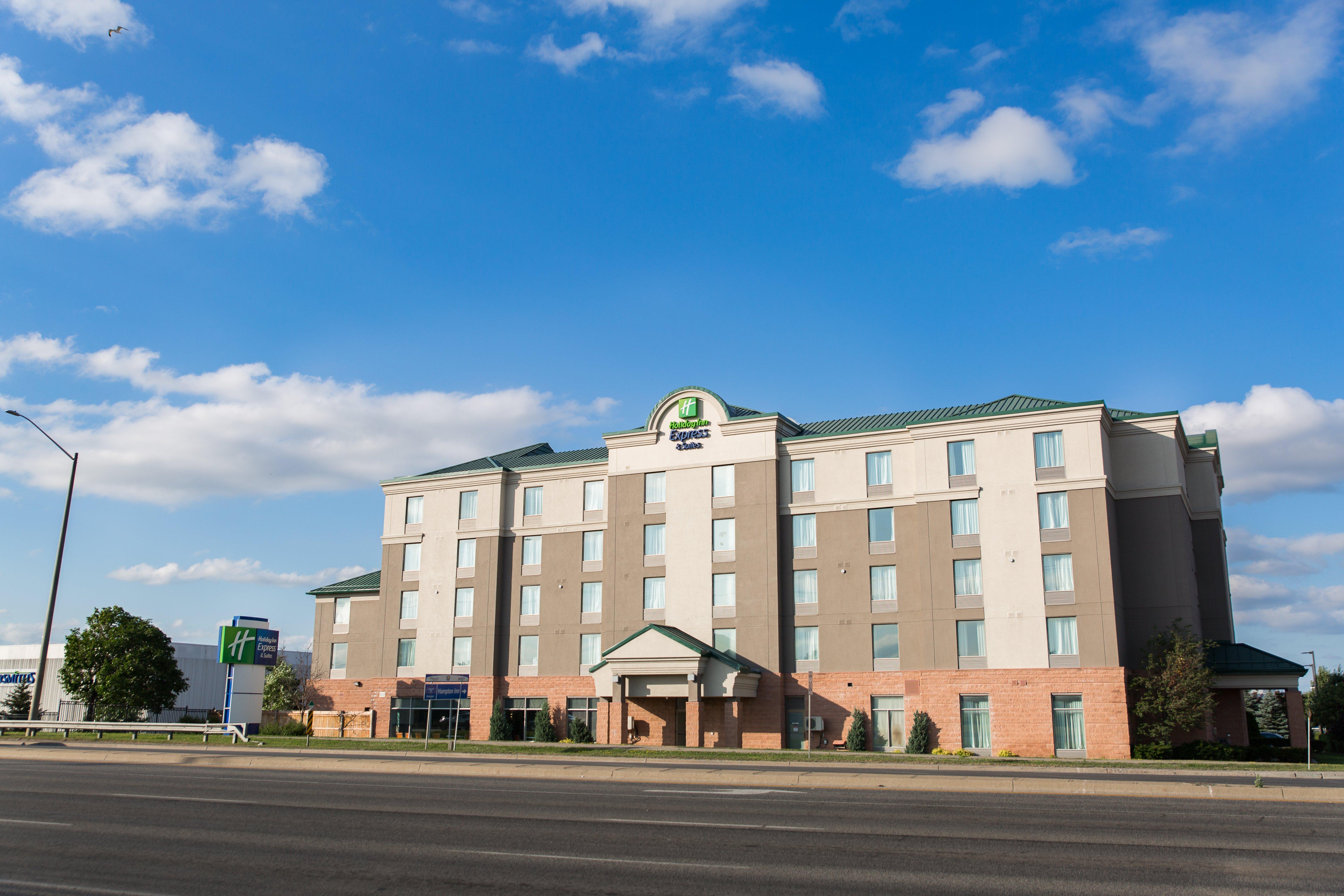 Holiday Inn Express Brampton By Ihg מראה חיצוני תמונה